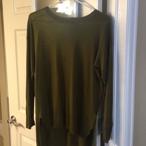 Green pullover sweater